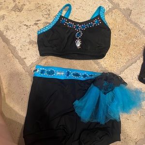 Dance shorts and top
